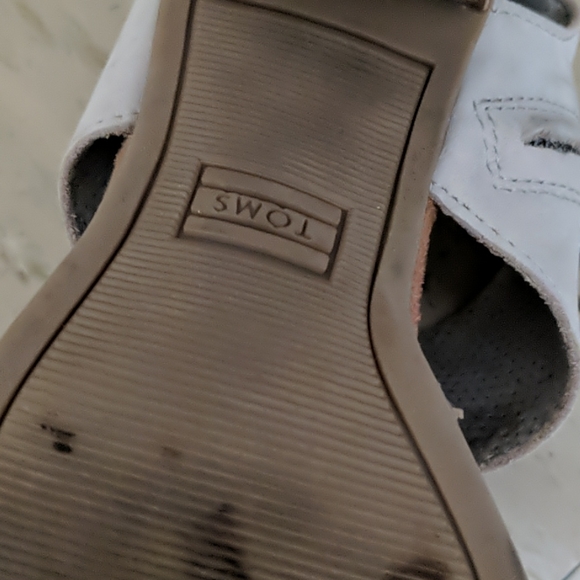 Toms Suede Majorca Cutout Sandal - Picture 6 of 6